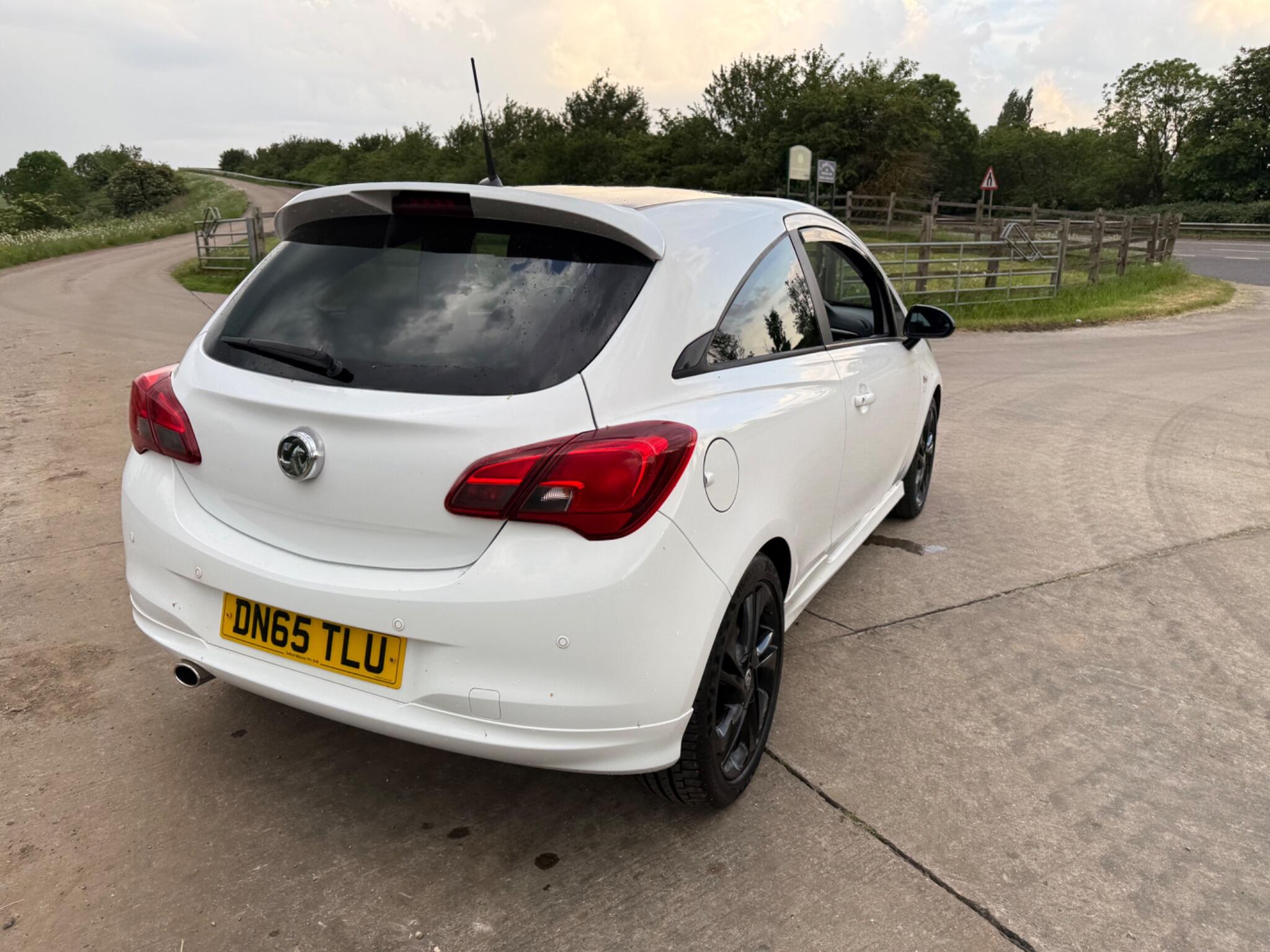 Vauxhall Corsa 1.4i ecoTEC Limited Edition Euro 6 3dr — photo 74 of 96